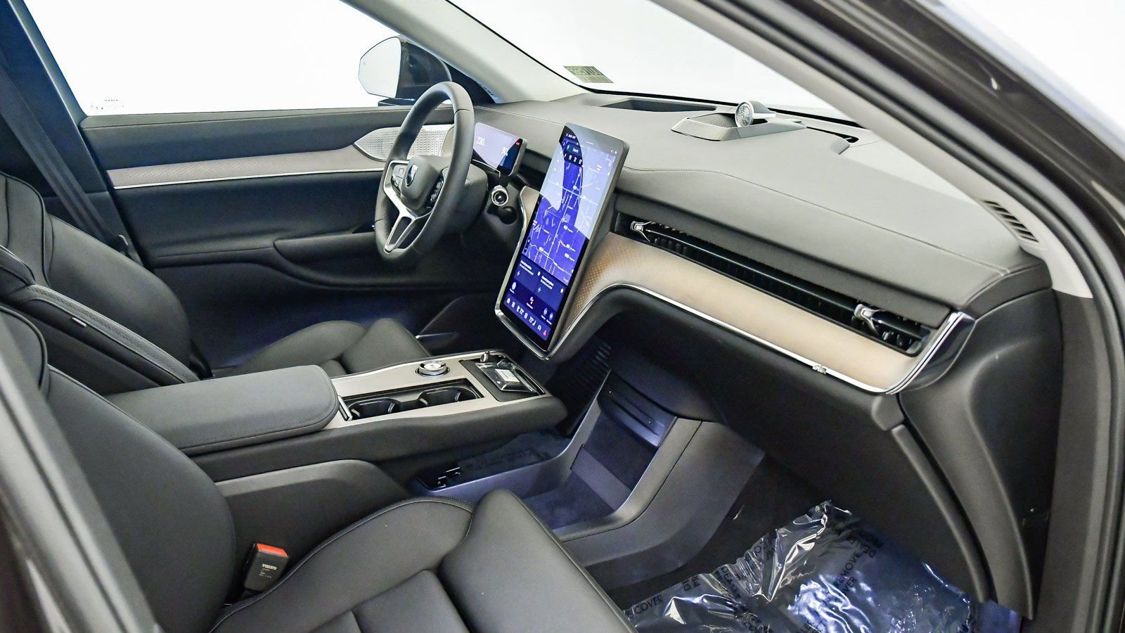 Certified 2025 Volvo EX90 Ultra image 17