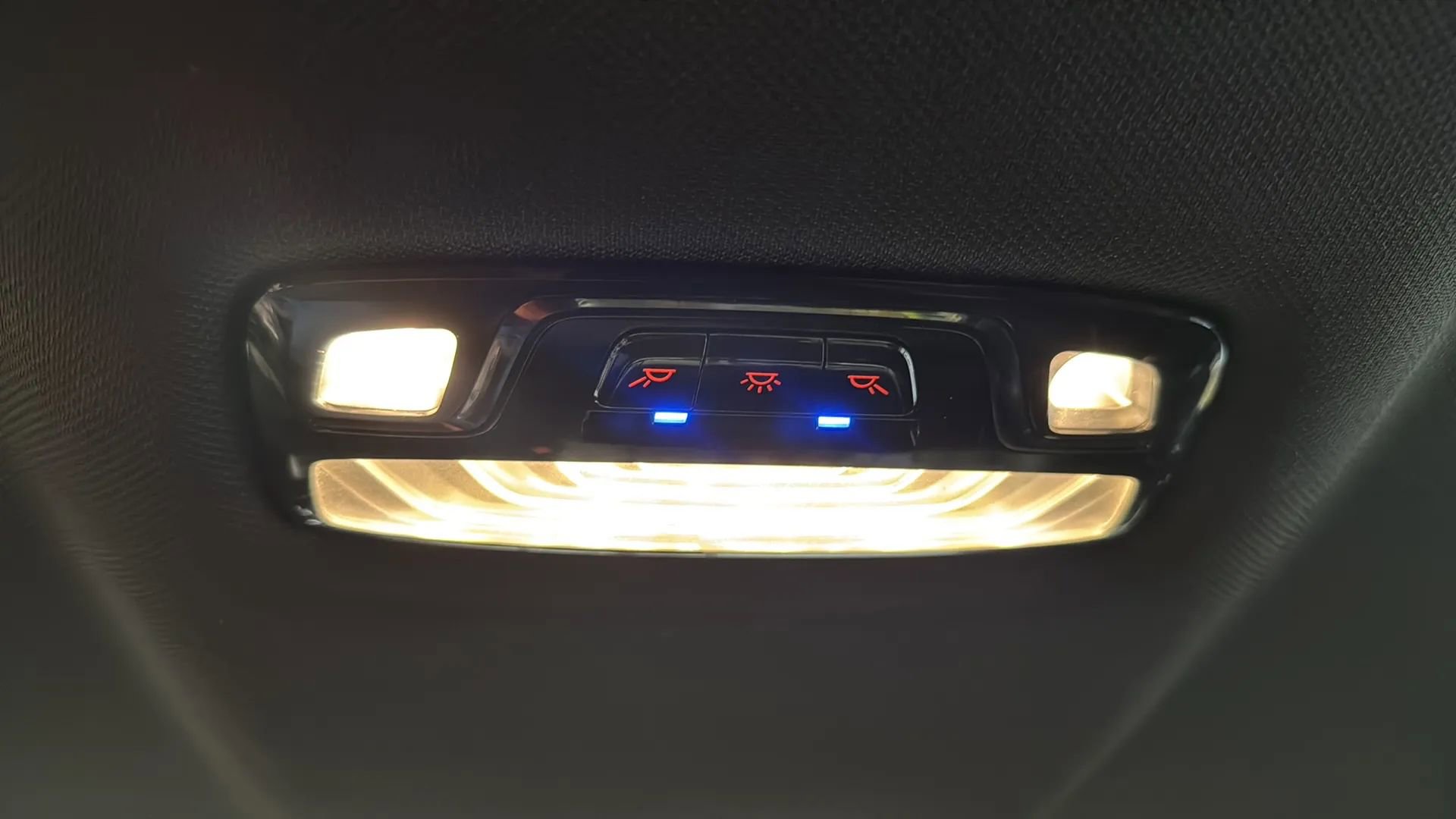 Used 2018 BMW 530i xDrive image 30