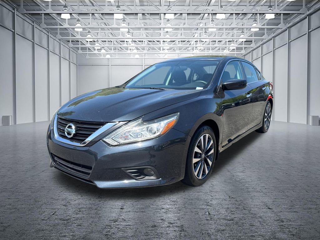 Used 2017 Nissan Altima 2.5 SV FWD image 3