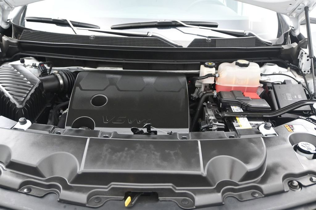 Used 2024 Chevrolet Traverse LT FWD image 17