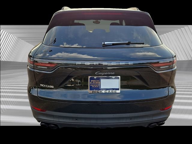 Used 2023 Porsche Cayenne Platinum Edition image 5