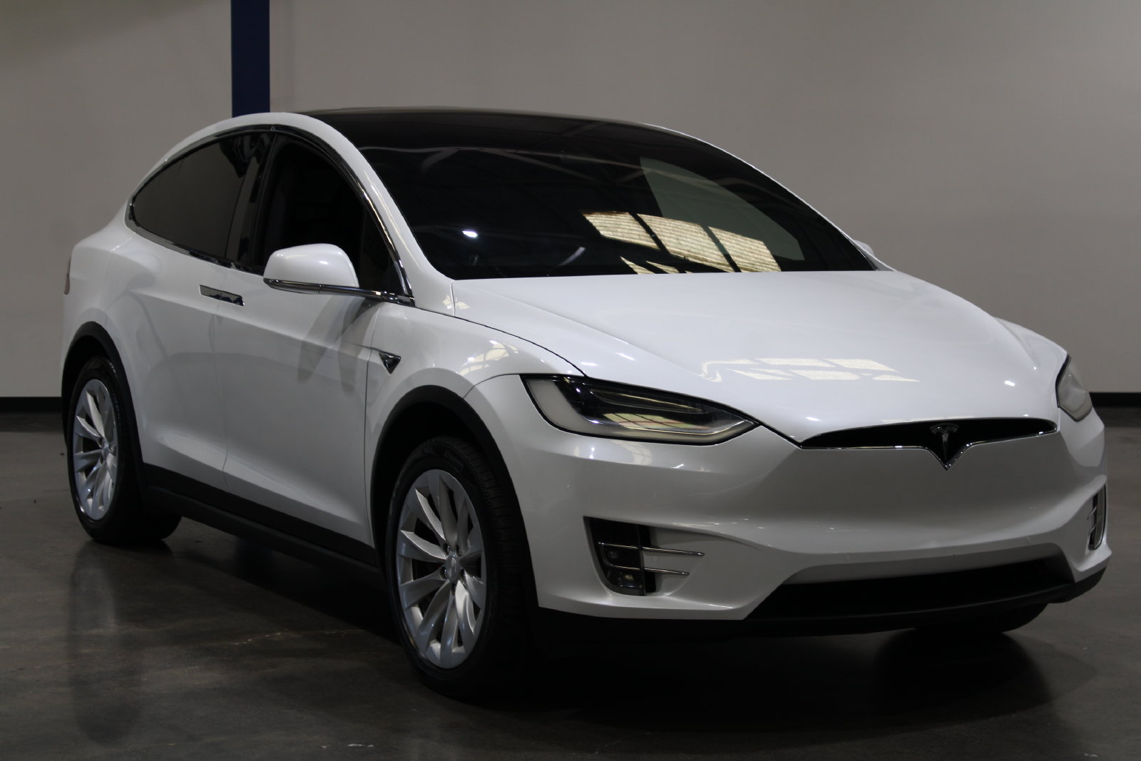 Used 2020 Tesla Model X Performance AWD/4WD image 4
