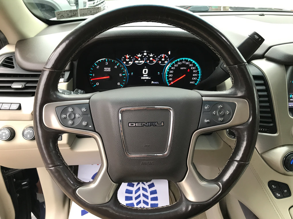 Used 2018 GMC Yukon XL Denali w/ Denali Ultimate Package AWD/4WD image 18