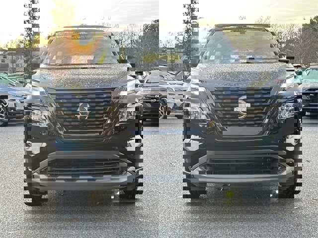 Used 2023 Nissan Rogue SV image 8