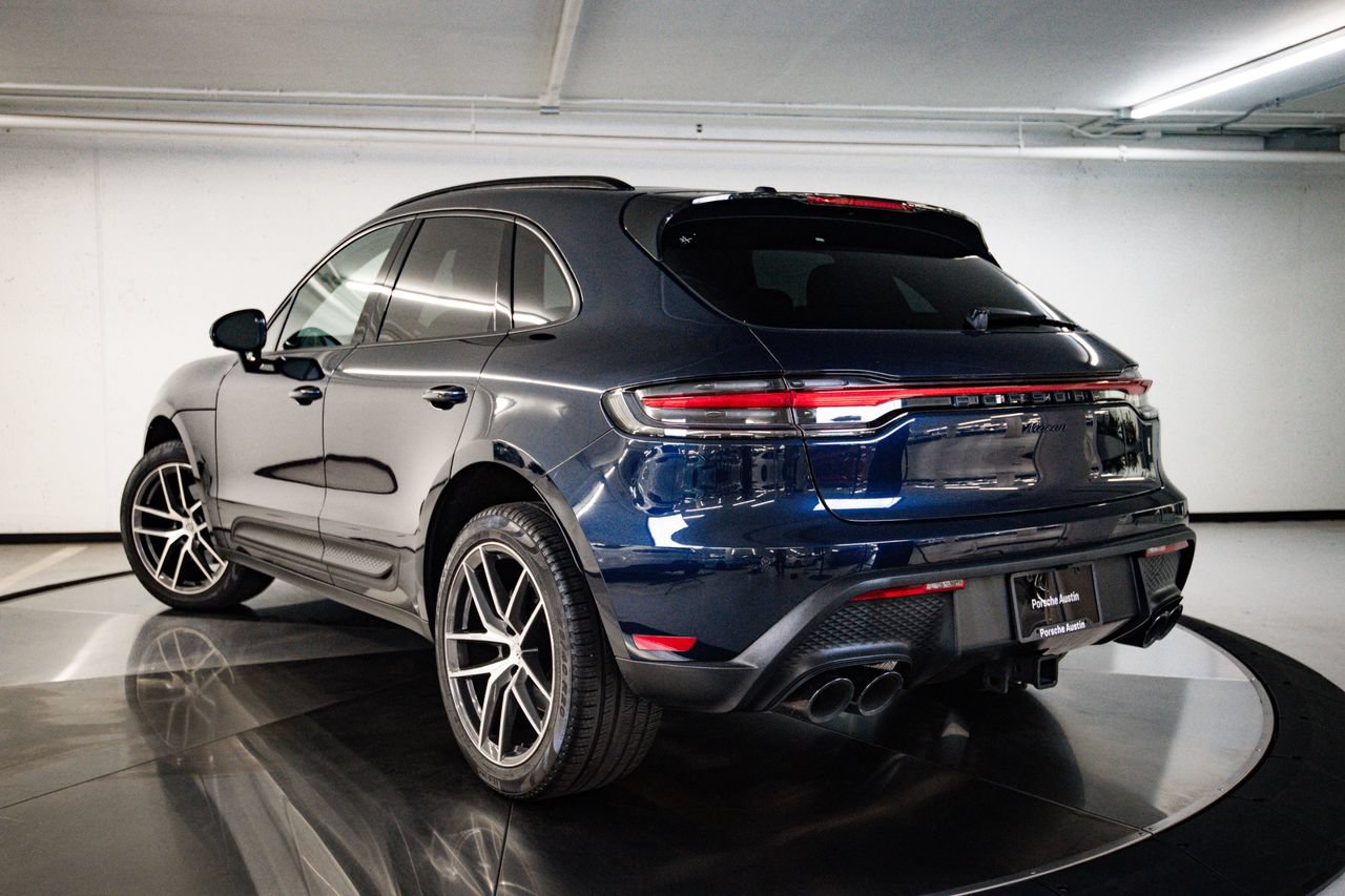 Certified 2023 Porsche Macan AWD/4WD image 3