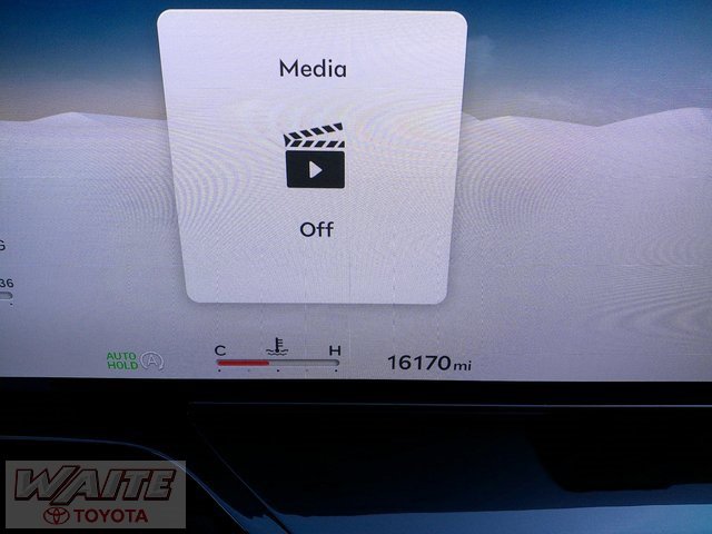 Used 2025 Genesis GV80 2.5T Standard image 11