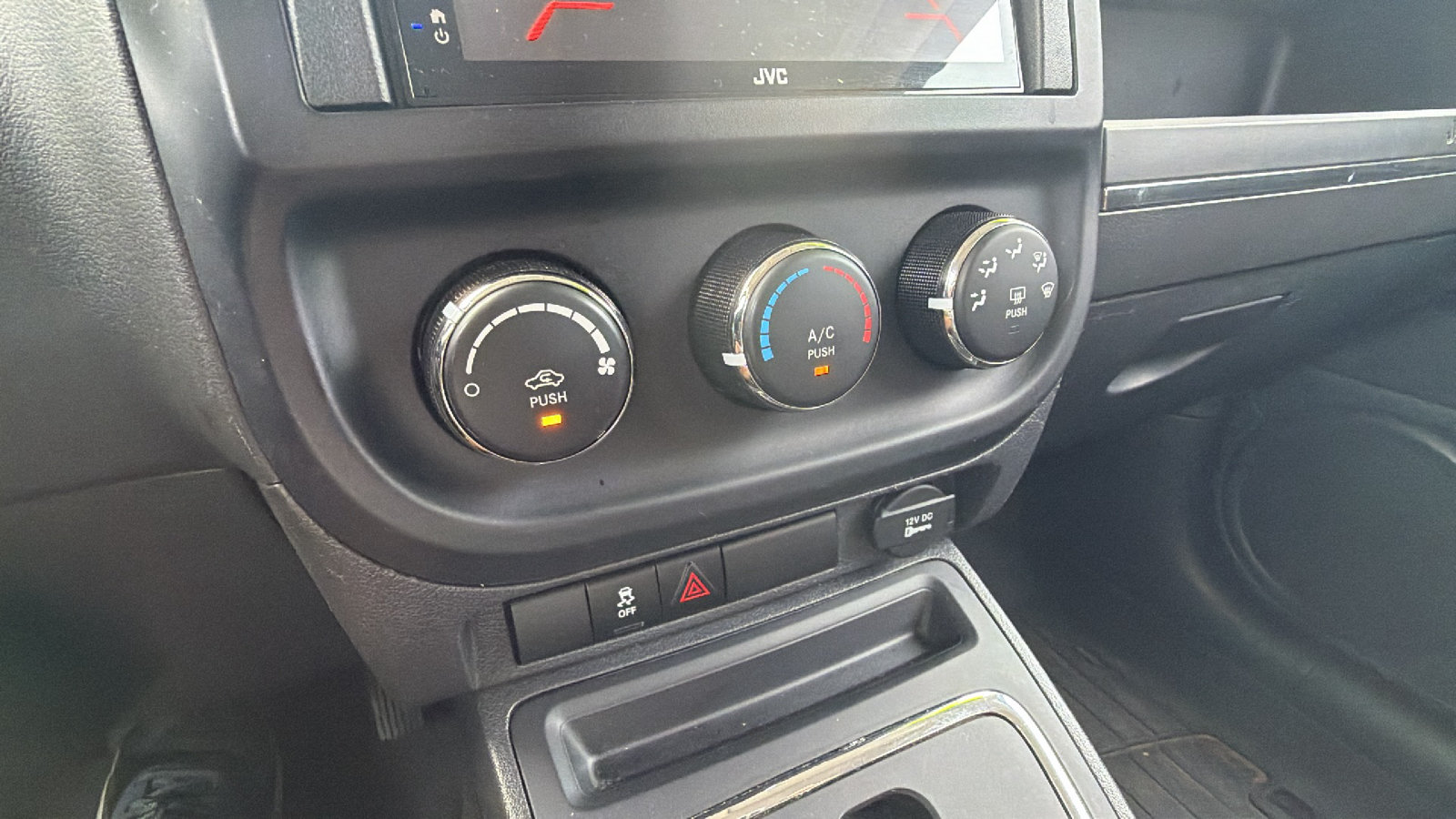 Used 2016 Jeep Patriot Sport w/ Power Value Group FWD image 33