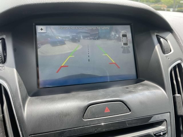 Used 2018 Ford Focus SEL FWD image 4