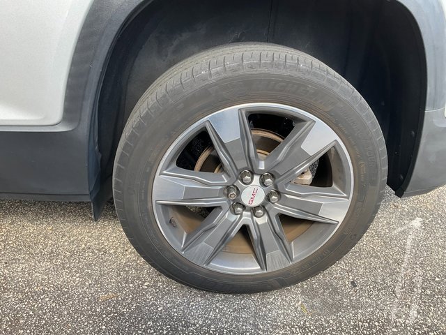 Used 2017 GMC Acadia SLT w/ LPO, Cargo Package image 11