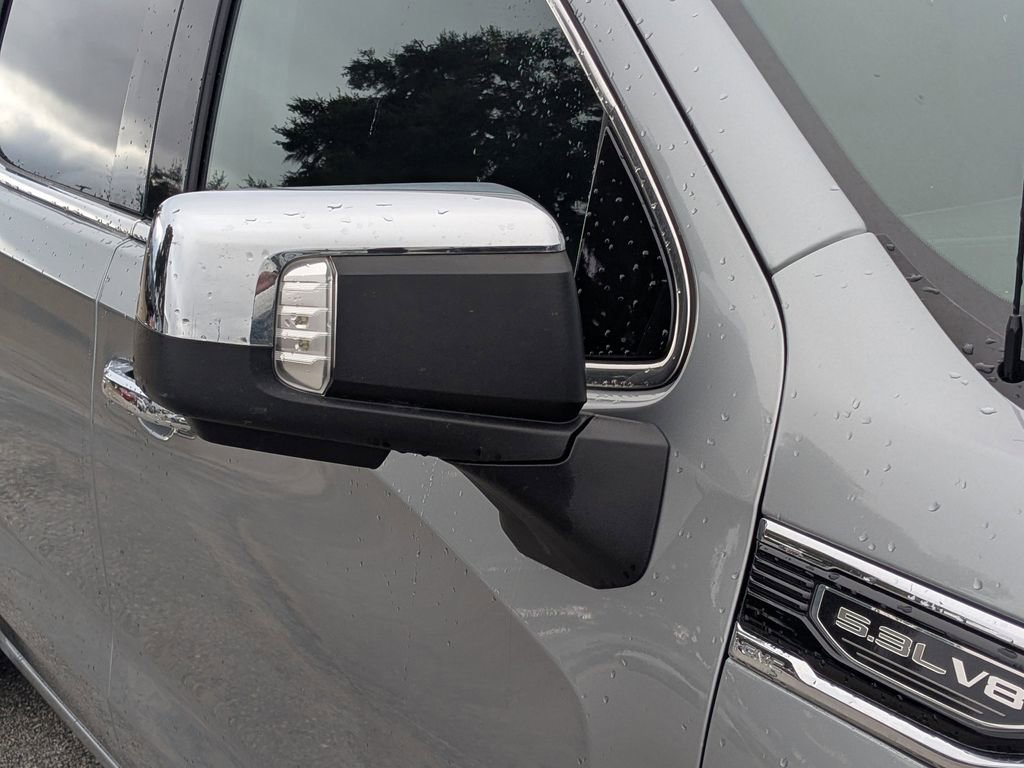 Used 2024 GMC Sierra 1500 SLT image 10