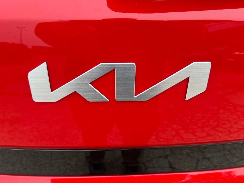 Certified 2023 Kia Soul S FWD image 31