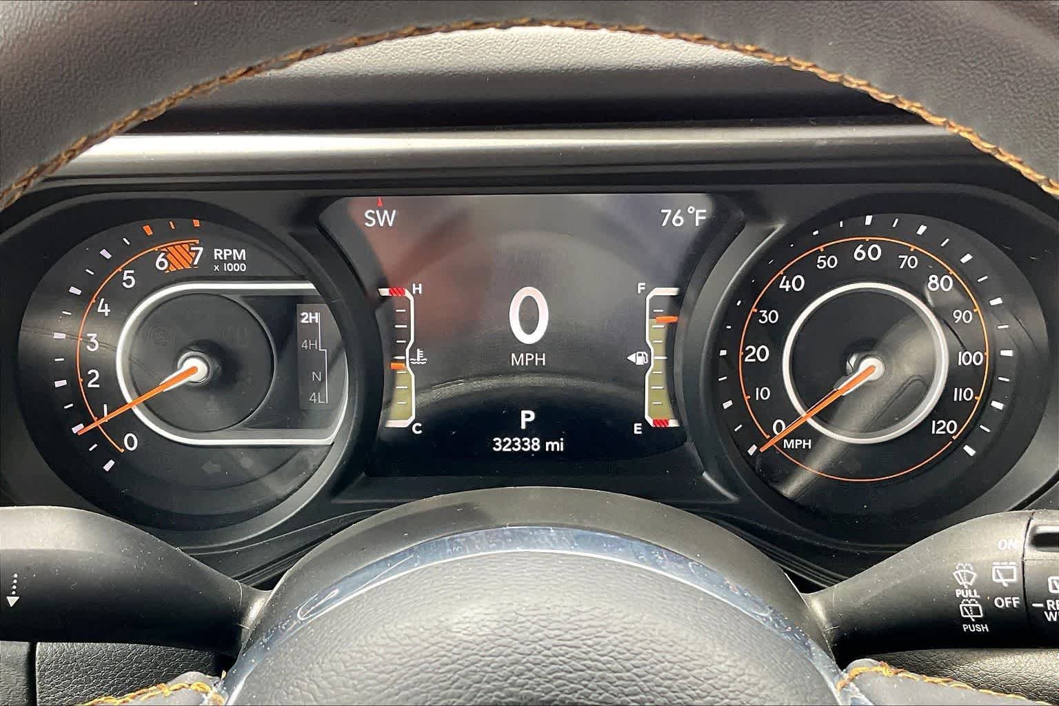 Used 2025 Jeep Wrangler Unlimited Sahara AWD/4WD image 16