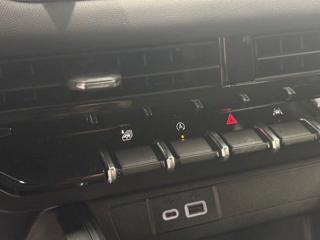 New 2026 GMC Canyon Elevation w/ Convenience Package image 33