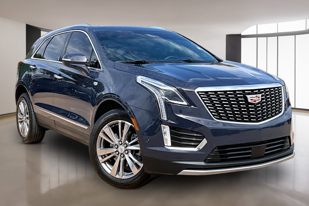 Used 2025 Cadillac XT5 Premium Luxury w/ Technology Package AWD/4WD image 11