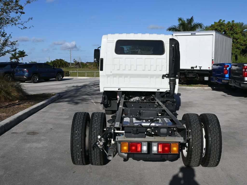 New 2025 Chevrolet Low Cab Forward RWD image 6