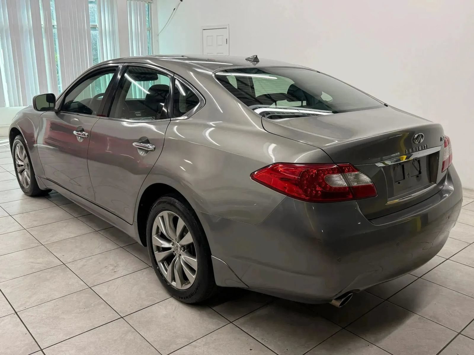 Used 2013 INFINITI M37 x w/ Premium Pkg AWD/4WD image 7