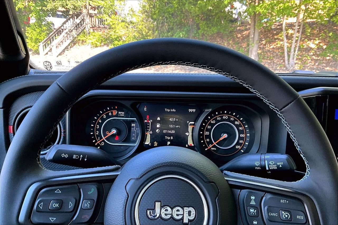 New 2026 Jeep Gladiator Rubicon AWD/4WD image 10