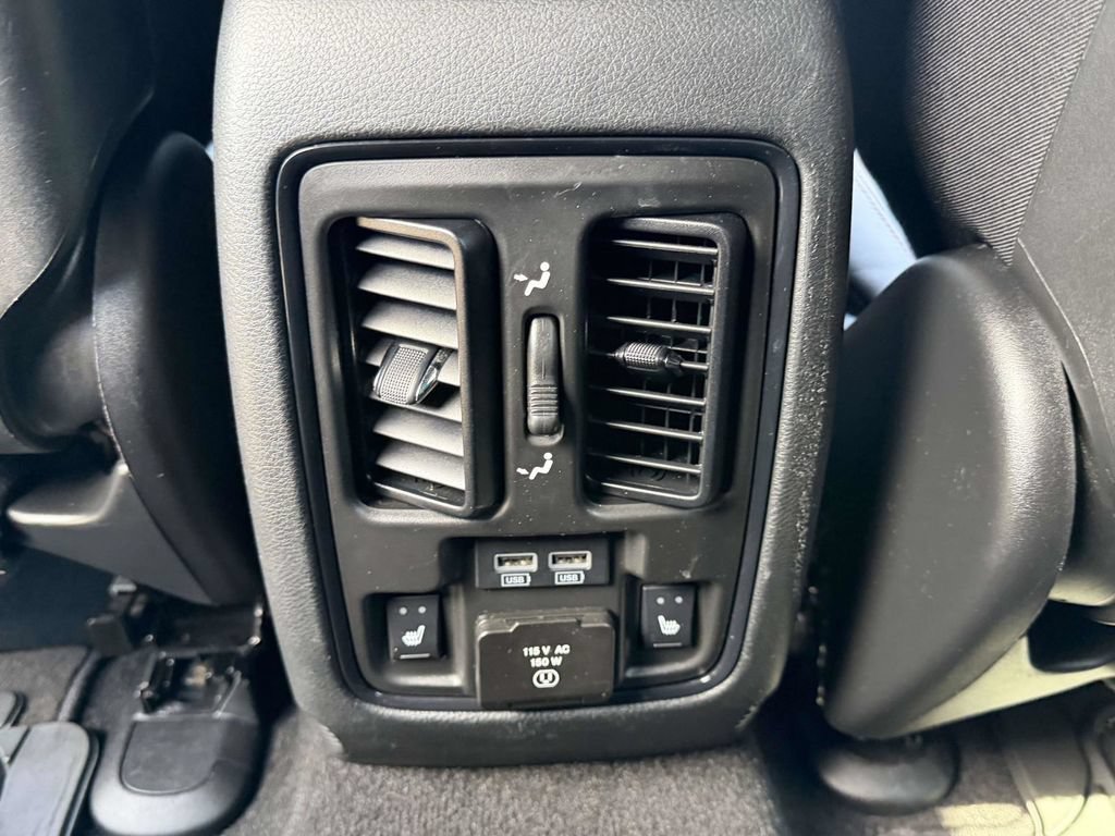Used 2022 Dodge Durango R/T w/ Blacktop Package AWD/4WD image 25