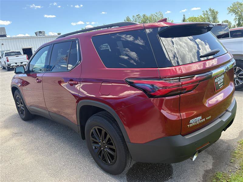 Used 2023 Chevrolet Traverse LT AWD/4WD image 4