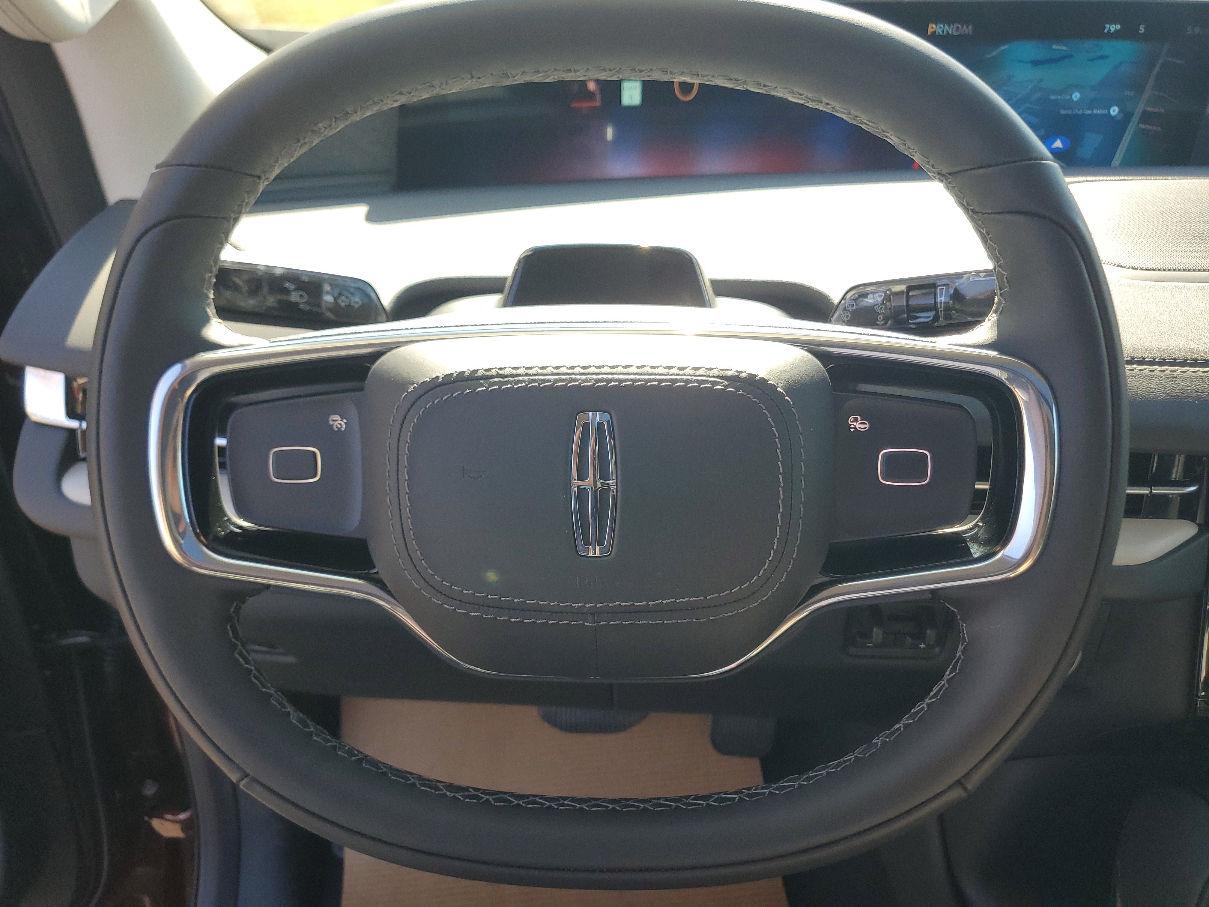 New 2027 Lincoln Navigator Reserve AWD/4WD image 16