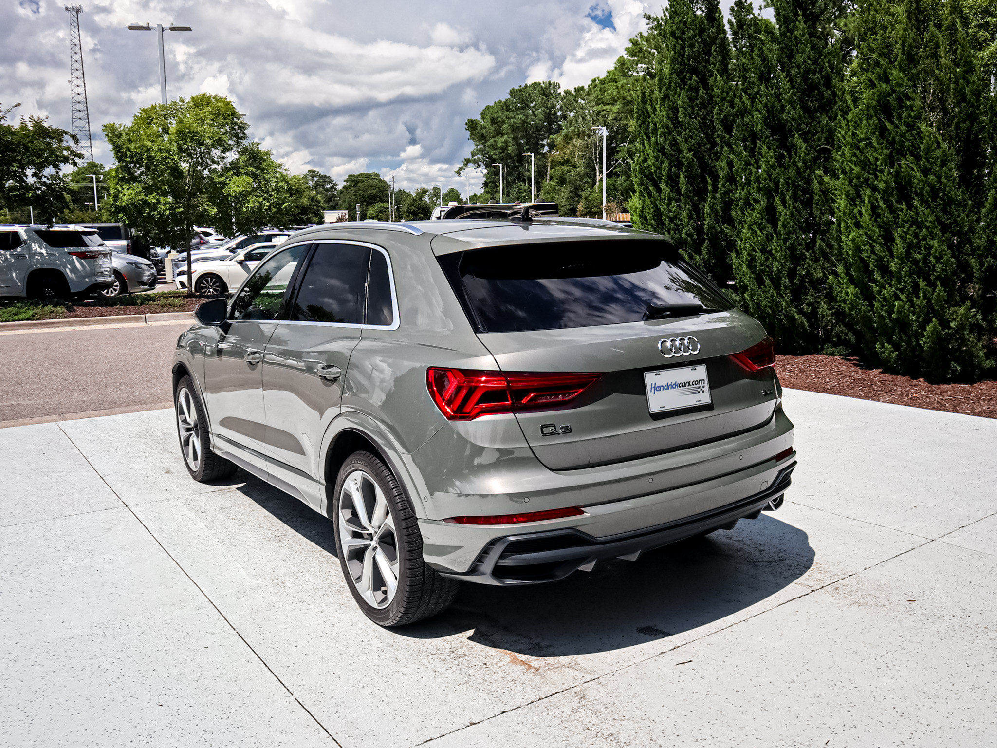 Used 2020 Audi Q3 2.0T Prestige w/ Prestige Package AWD/4WD image 8