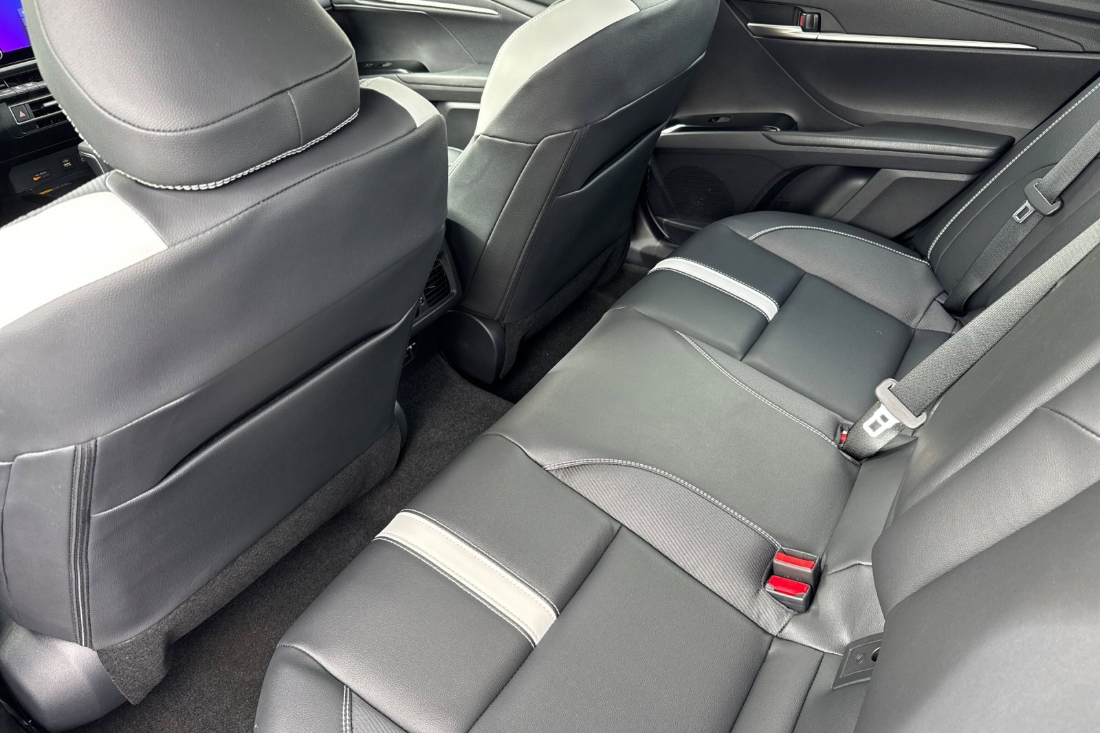 New 2026 Toyota Camry SE image 5