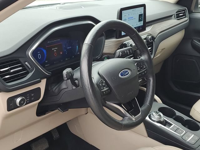 Used 2020 Ford Escape Titanium AWD/4WD image 22