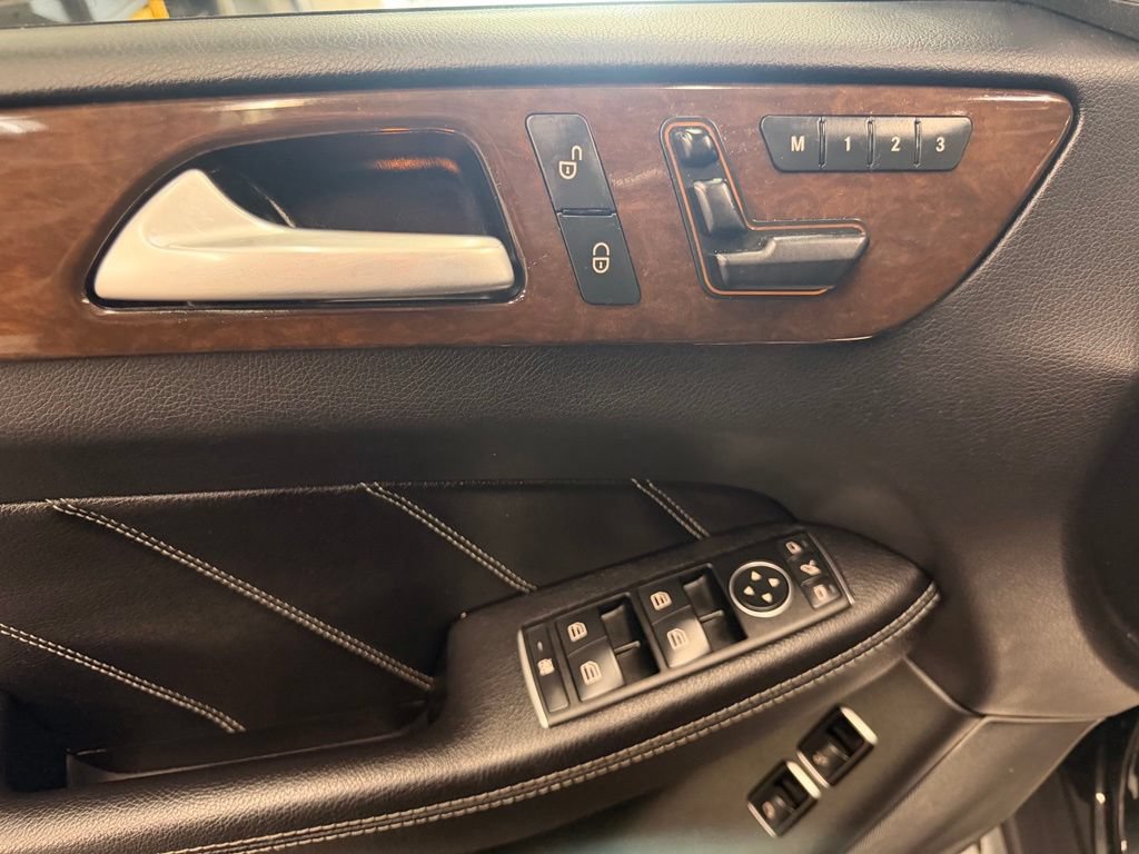 Used 2015 Mercedes-Benz GL 450 4MATIC image 16