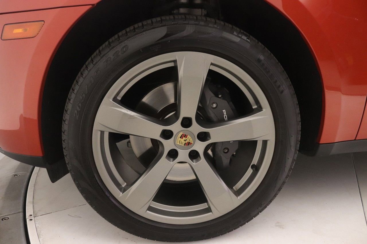 Used 2023 Porsche Macan Turbo image 29