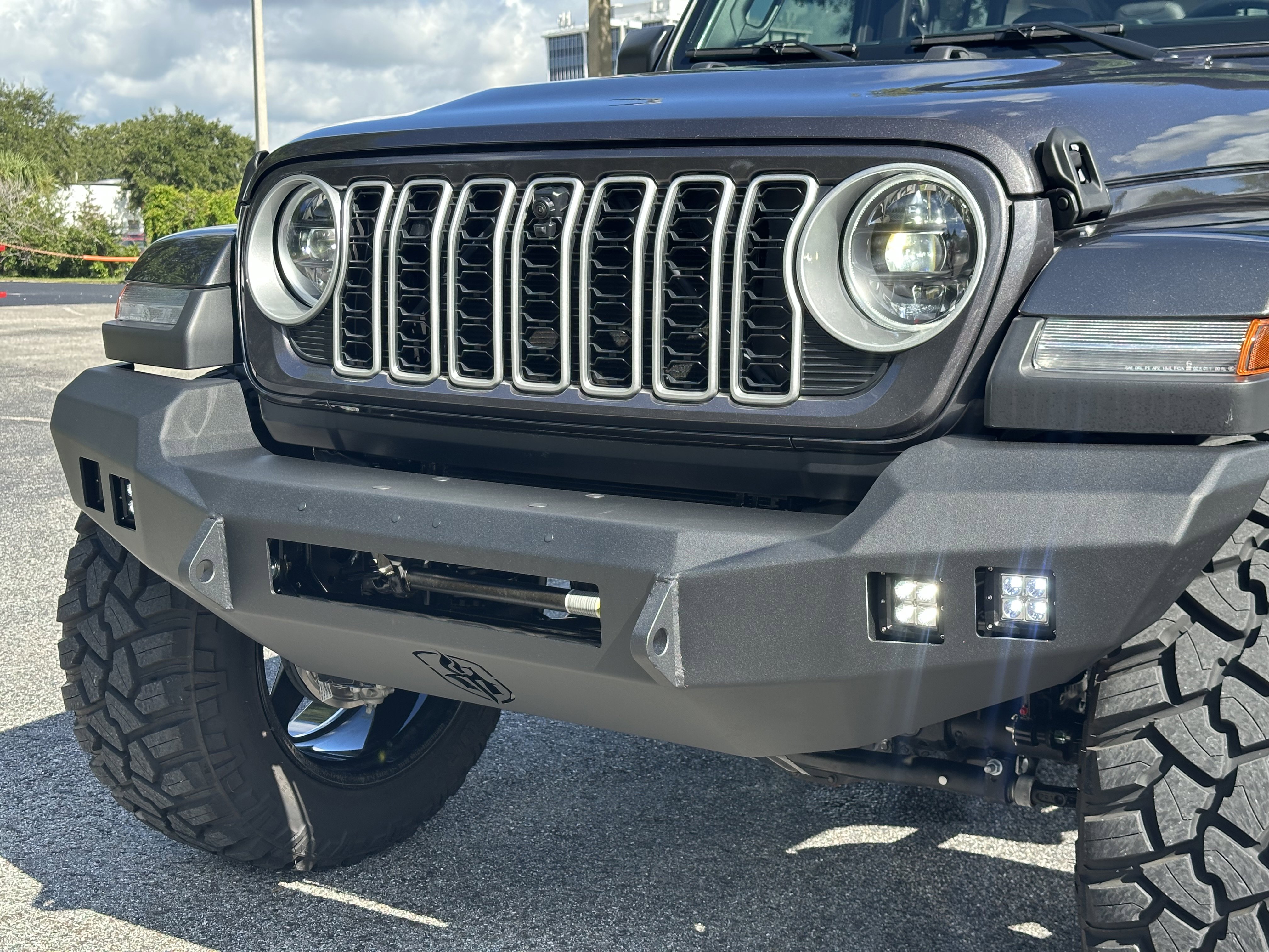 Used 2025 Jeep Wrangler Sahara w/ Safety Group image 10