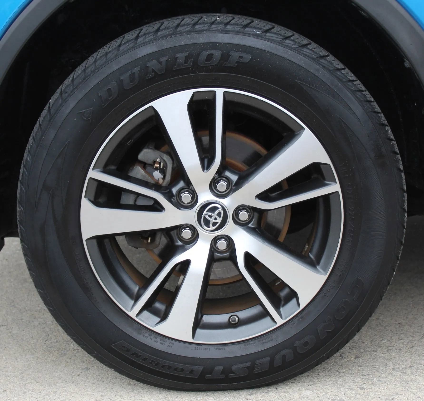 Used 2016 Toyota RAV4 XLE image 9