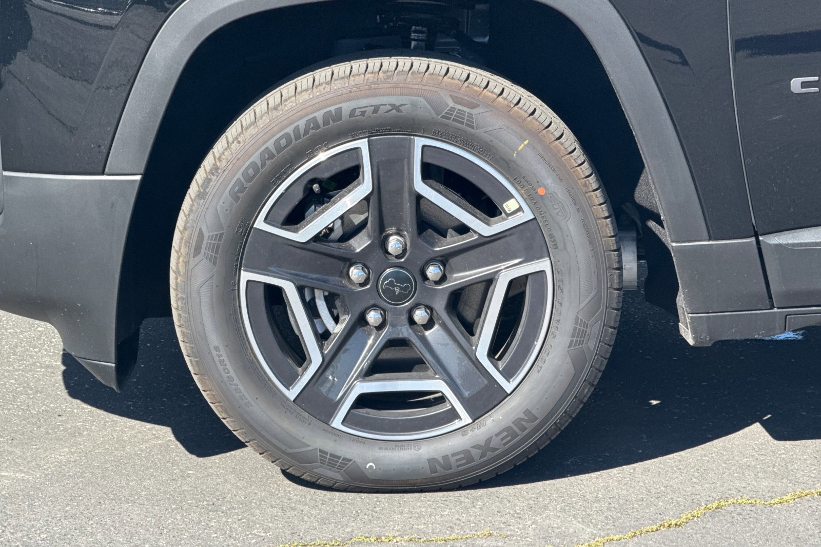New 2026 Jeep Cherokee Laredo image 25