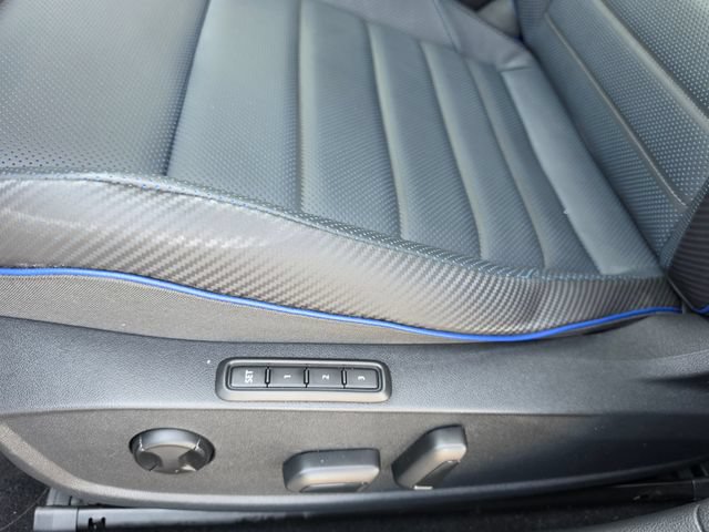 Used 2024 Volkswagen Golf R AWD/4WD image 26