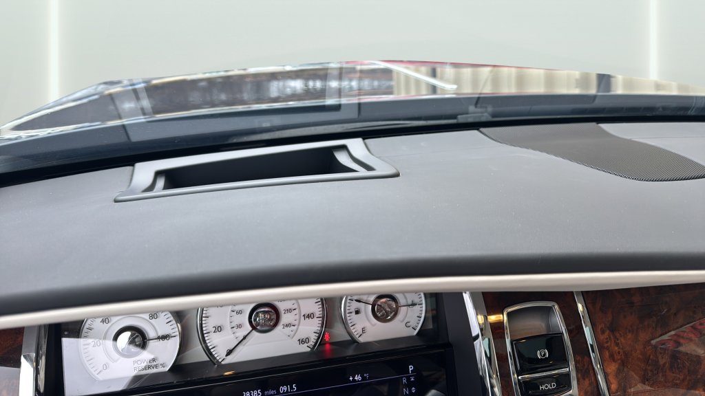 Used 2013 Rolls-Royce Ghost image 18