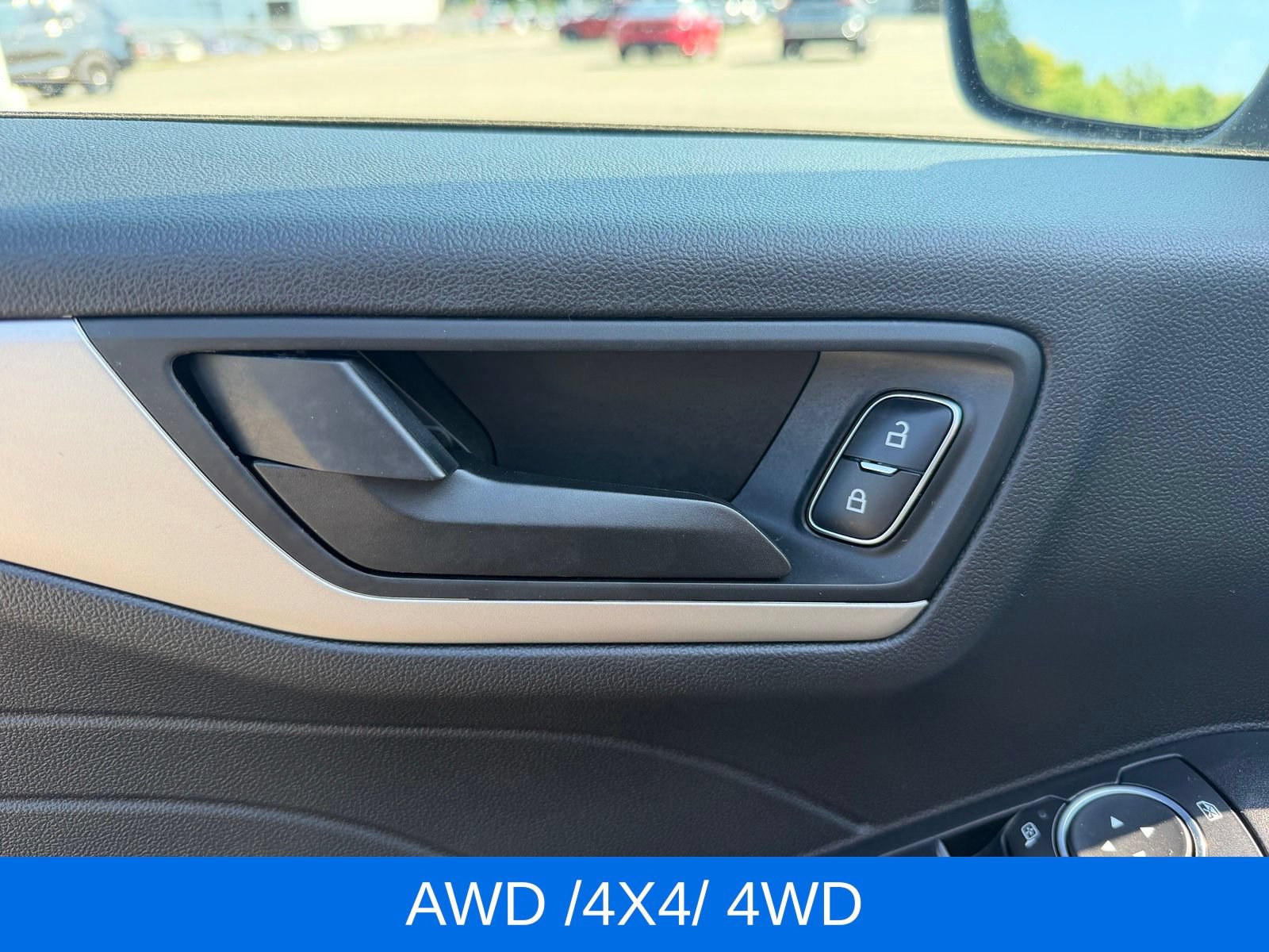 Used 2022 Ford Escape SE AWD/4WD image 13