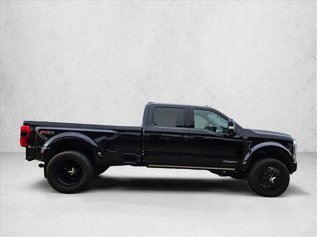 Used 2025 Ford F450 Platinum w/ FX4 Off-Road Package AWD/4WD image 4