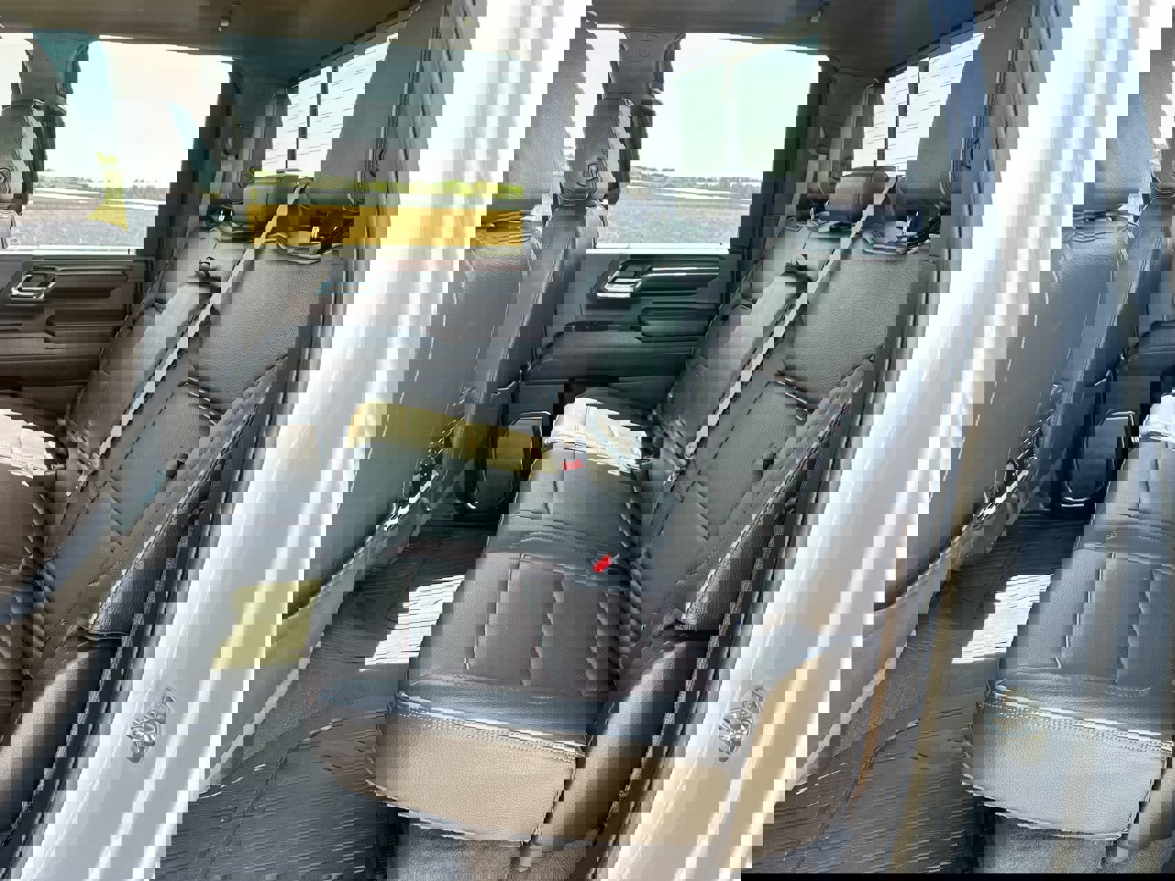 Used 2024 GMC Sierra 3500 Denali w/ Technology Package image 24