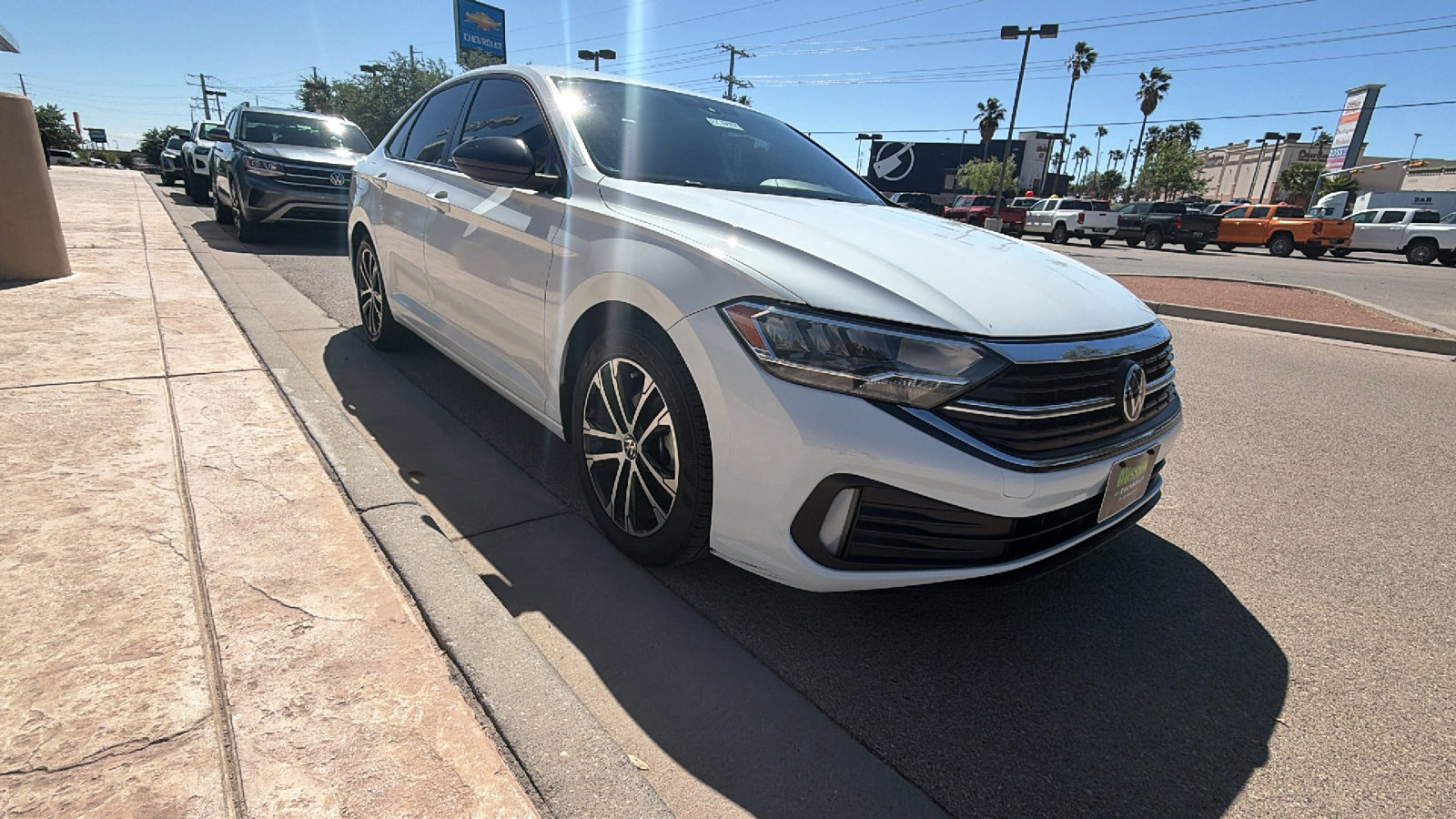 Used 2023 Volkswagen Jetta Sport image 6