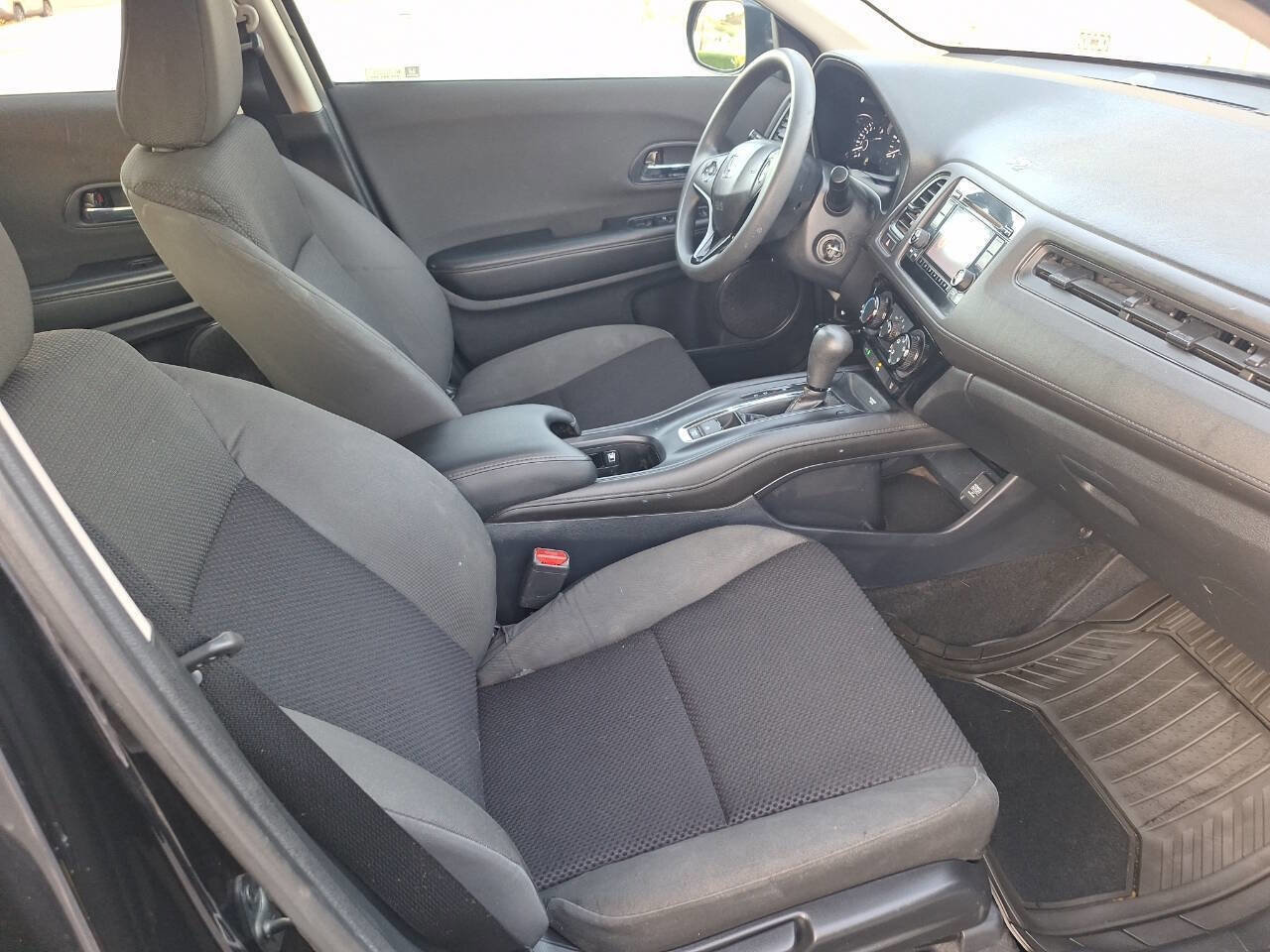 Used 2022 Honda HR-V LX image 11
