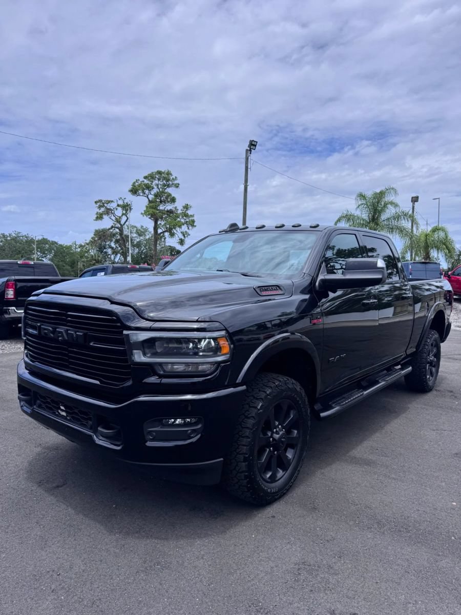 Used 2022 RAM 2500 Laramie AWD/4WD image 2