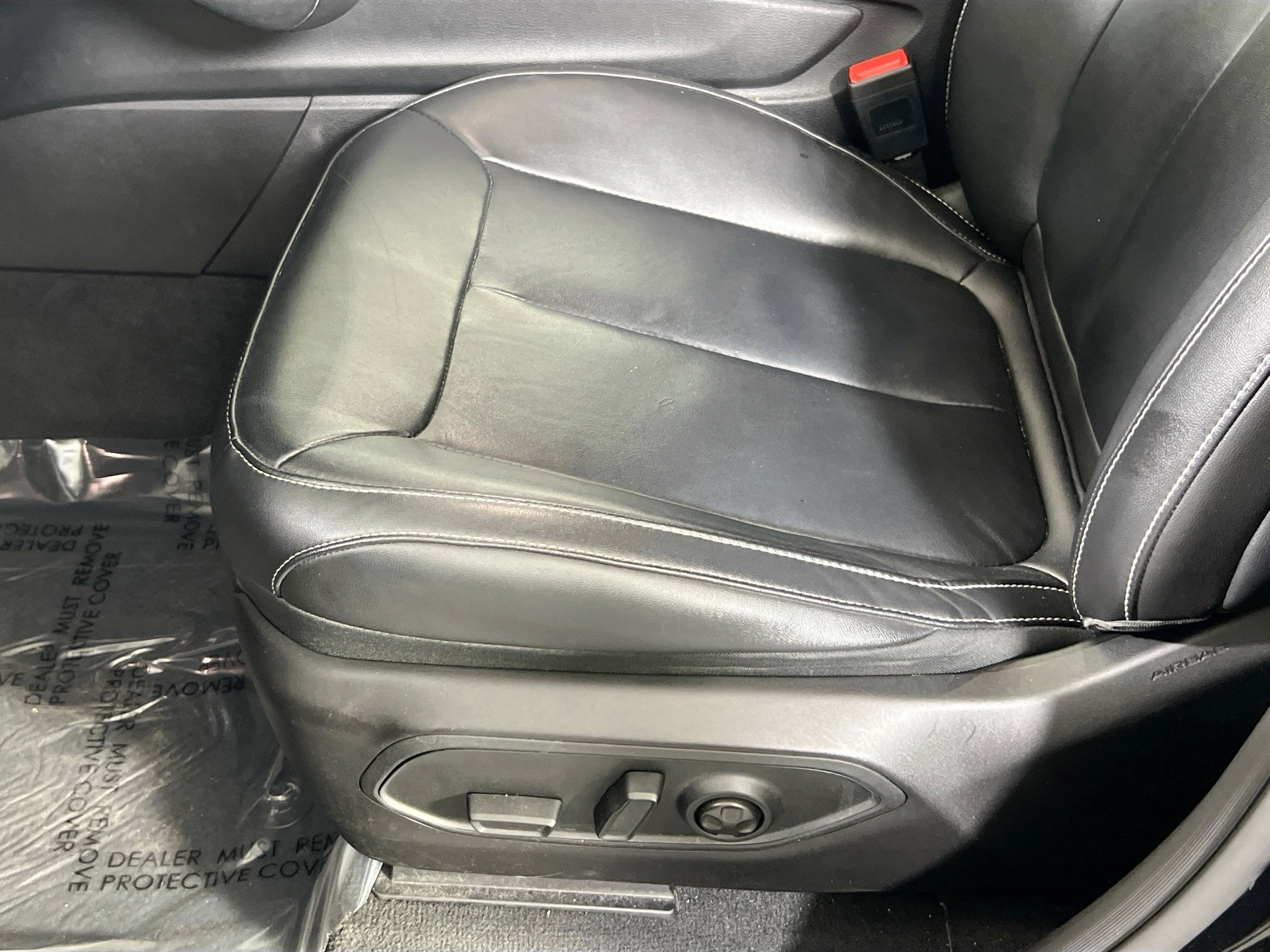 Used 2022 Jeep Grand Cherokee Limited image 18