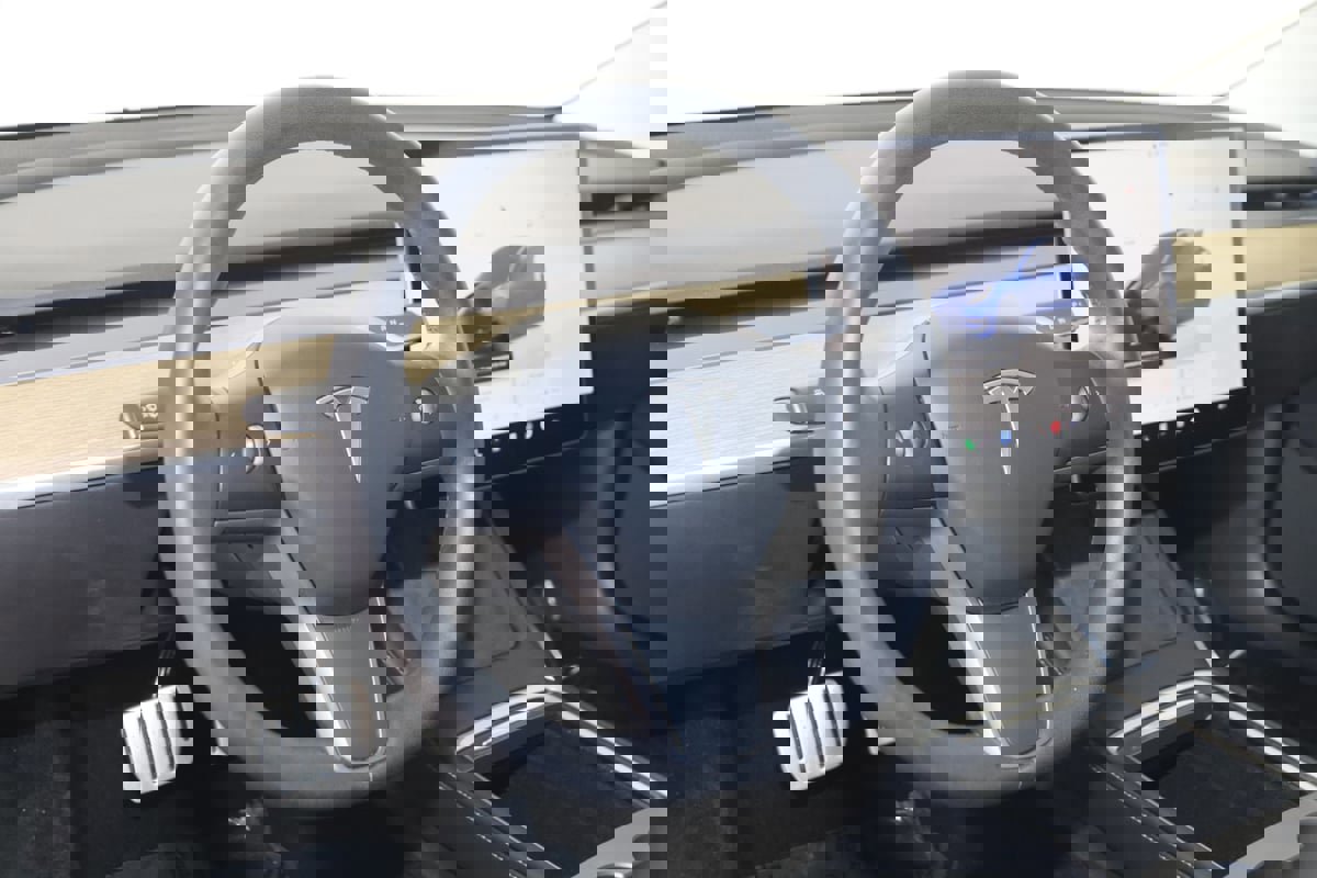 Used 2022 Tesla Model 3 Performance image 6