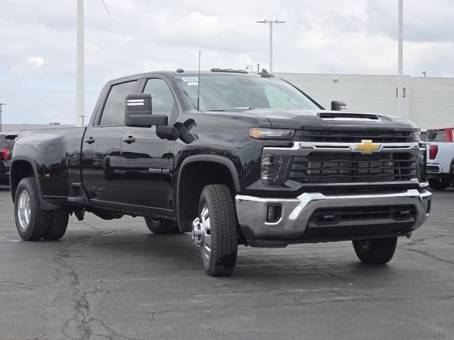 New 2026 Chevrolet Silverado 3500 LT image 17