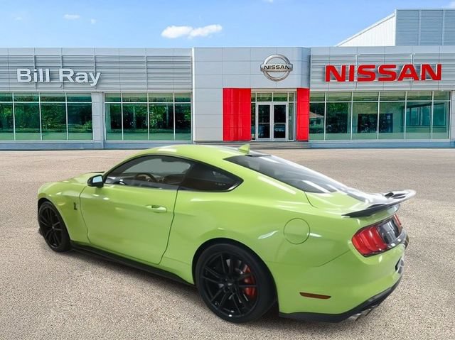 Used 2020 Ford Mustang Shelby GT500 w/ Technology Package RWD image 4