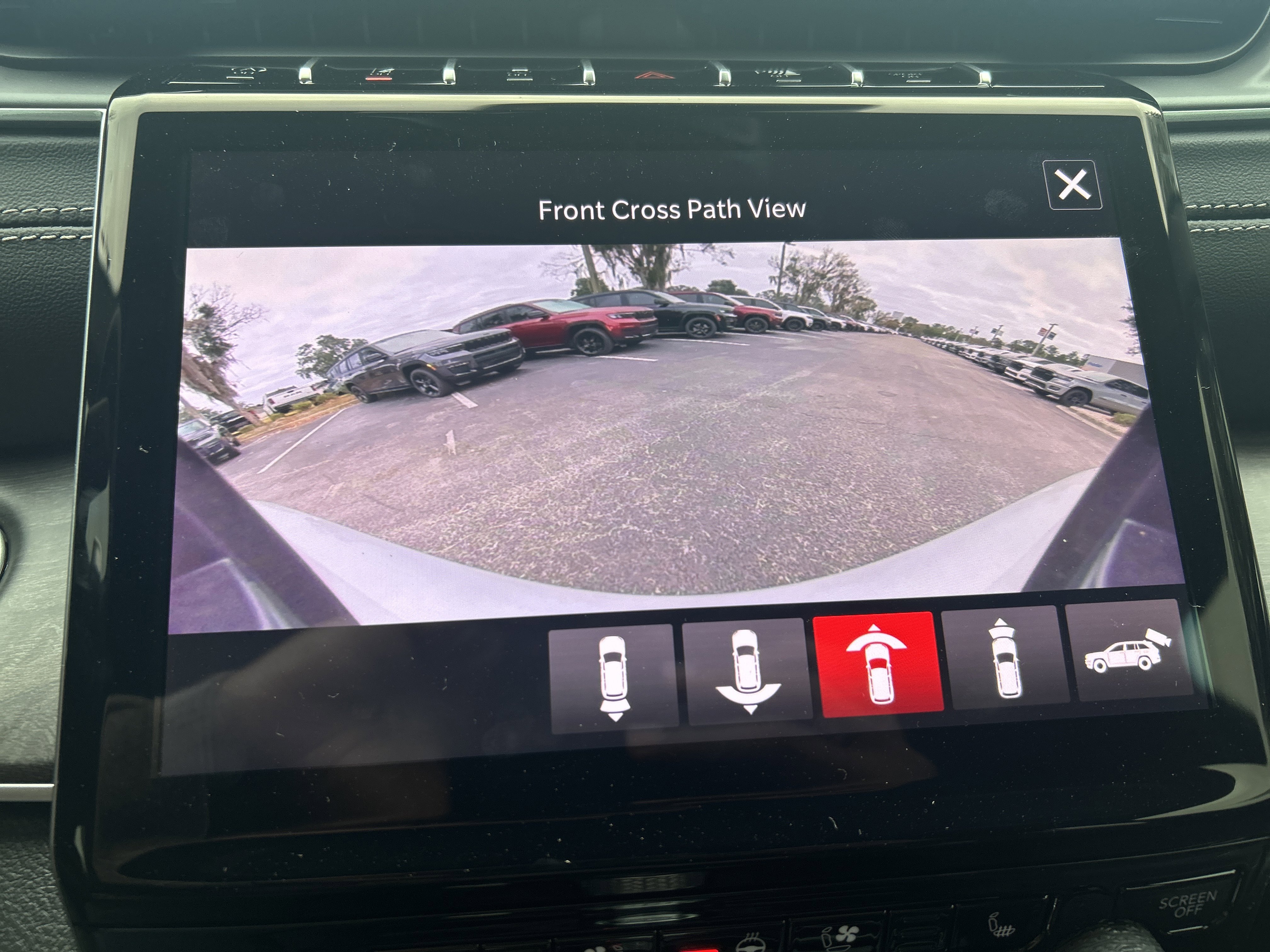 New 2025 Jeep Grand Cherokee L Limited w/ Luxury Tech Group II image 33