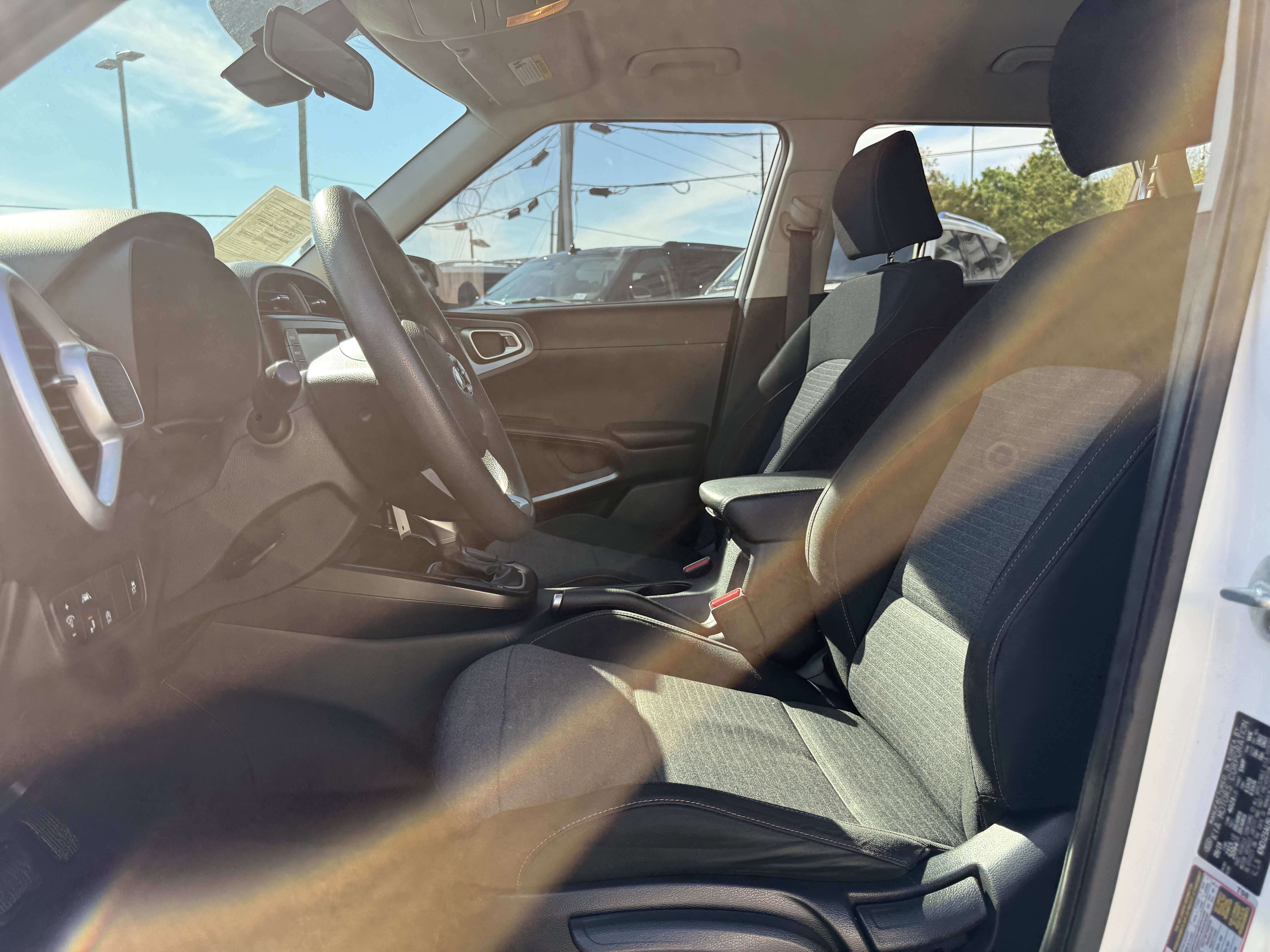 Used 2020 Kia Soul S image 12