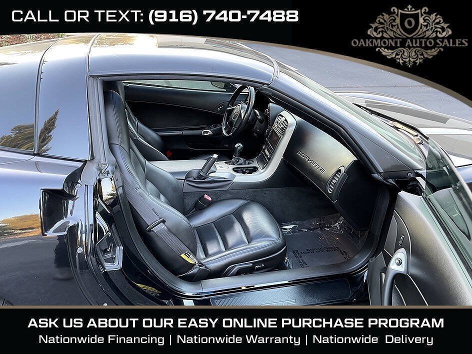 Used 2005 Chevrolet Corvette Coupe w/ Preferred Equipment Group RWD image 13