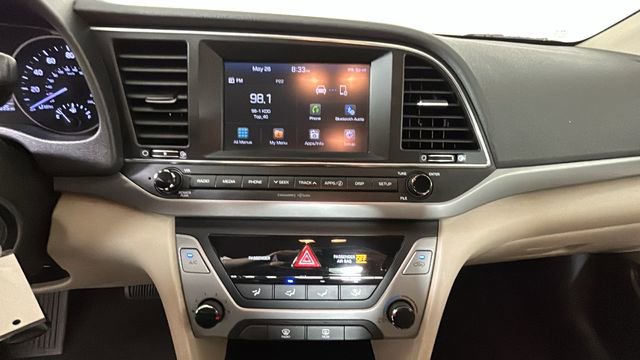 Used 2017 Hyundai Elantra SE FWD image 23