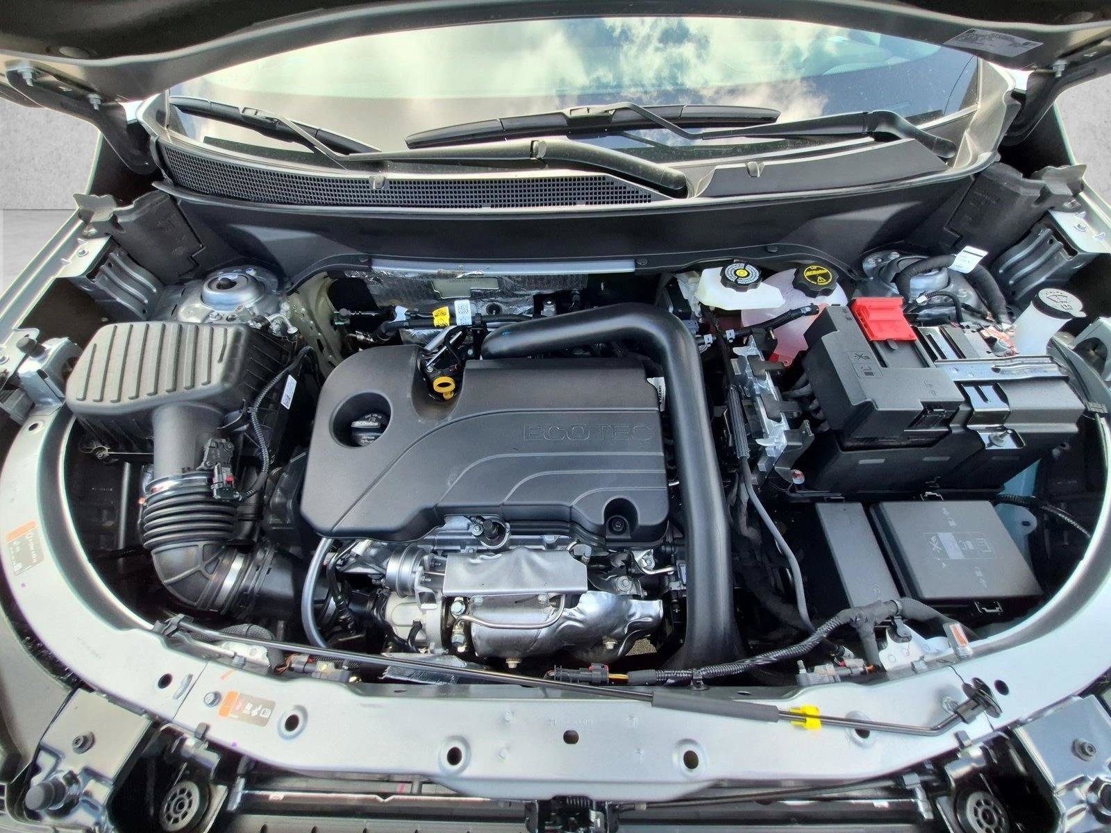 New 2027 Chevrolet Equinox RS w/ Safety and Technology Package FWD image 17