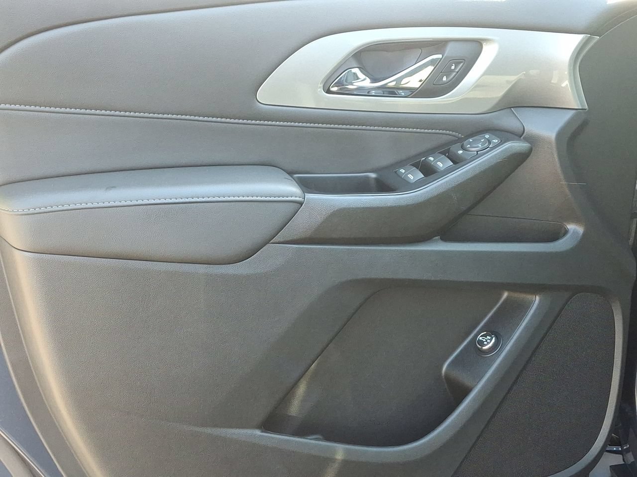 Certified 2023 Chevrolet Traverse LT FWD image 10